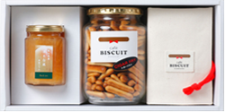 Set with one bottle of Kajitani biscuits and one type of Okayama Prefecture high-quality fruit preserves